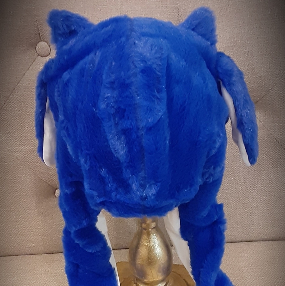 Sonic The Hedgehog Ear Jumping Light up Plush Hat - Picture 2 of 3